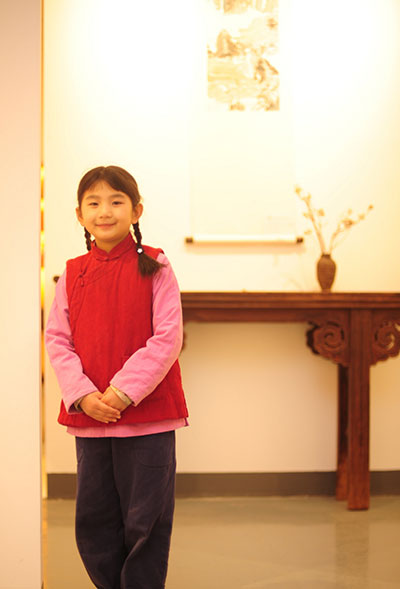 书谱护国公学中的小学子。